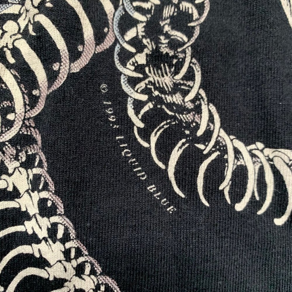 Vintage Liquid Blue Medusa Skull Single Stitch‎ T-Shirt  Snake Skeleton XL 1993 - Picture 5 of 8